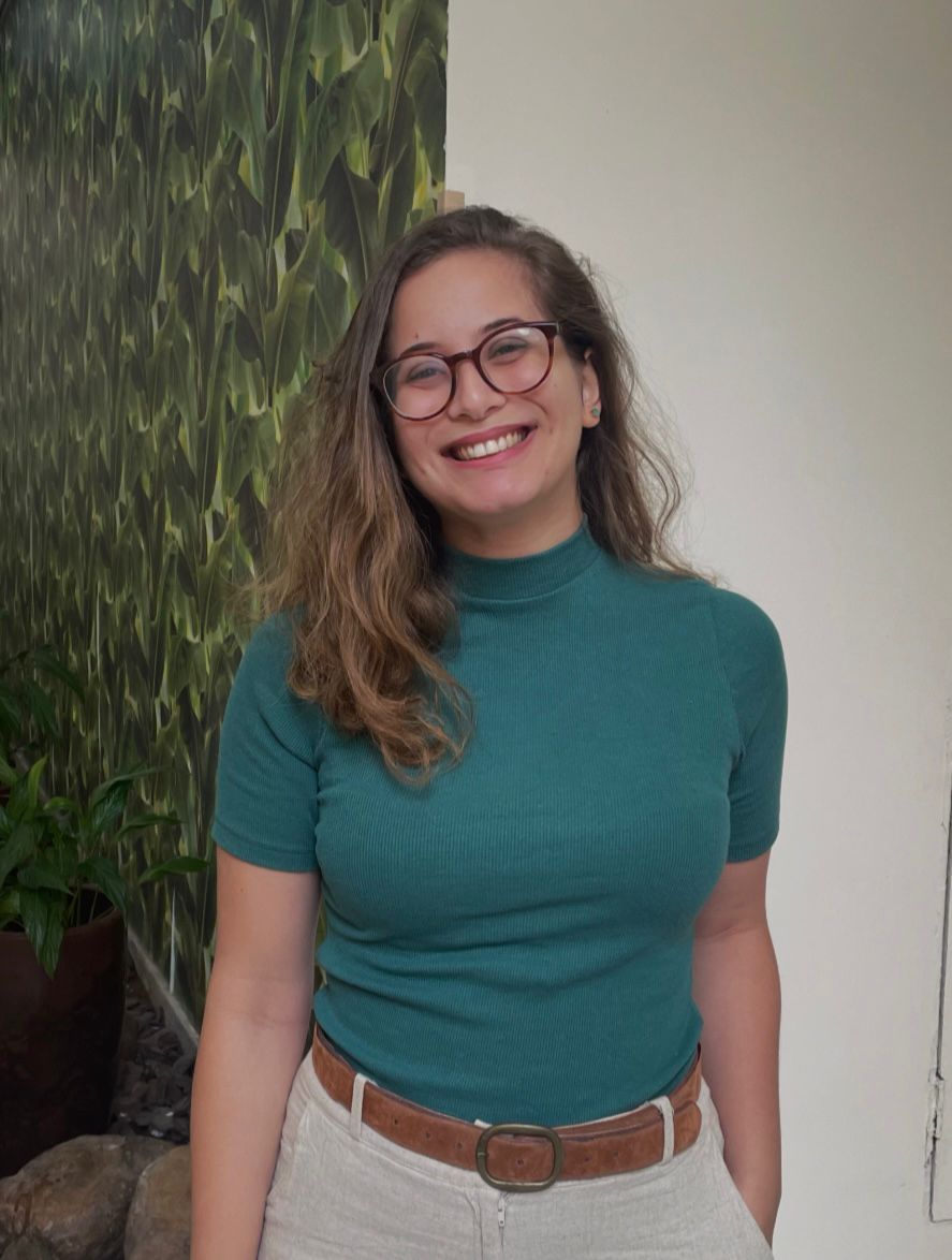 Dra. Lorena Sampaio